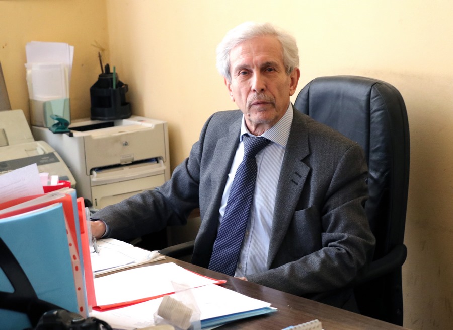 Главный специалист Института, кандидат химических наук Михаил Миронович Белицкий, высококвалифицированный специалист в области финансирования, кадрового  обеспечения и организации научного процесса.
